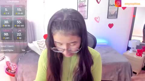 Amy sophia 3 online show from February 19, 5:16 pm