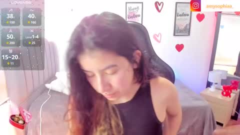 Amy sophia 3 online show from February 20, 4:46 pm