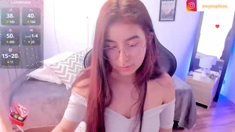 Amy sophia 3 online show from February 26, 6:00 pm