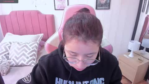 Amy sophia 3 online show from January 8, 12:40 pm