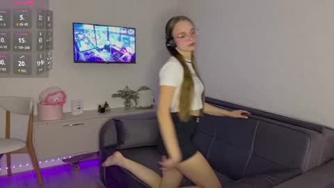 Amy online show from July 2, 6:36 pm