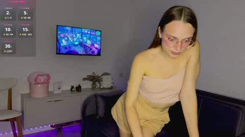 Amy online show from July 9, 5:28 pm