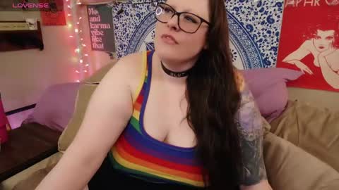 Snapshot of amyaphrodite chatting on April 11, 5:12 am Amy Aphrodite online show from April 11, 5:12 am