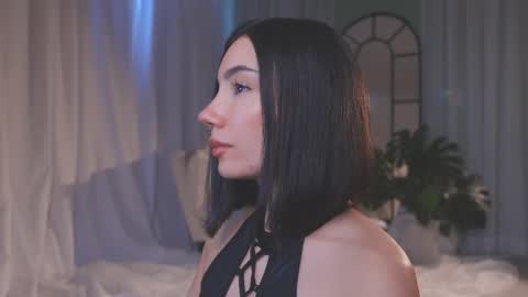 Amy Armstrong online show from February 25, 10:19 pm