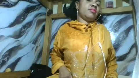 Amyatche online show from June 25, 5:28 pm