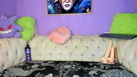 Amy Kamila online show from January 14, 5:07 pm