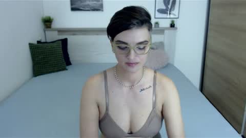 Hi there guys  My pleasure in your hands  pvt is open online show from July 8, 7:18 pm