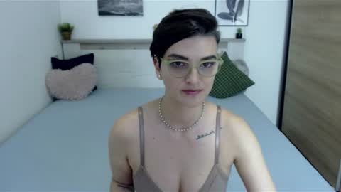 Hi there guys  My pleasure in your hands  pvt is open online show from July 10, 7:05 pm