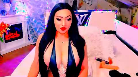 Snapshot of amyrarosera chatting on June 22, 10:29 pm Alimoonyia online show from June 22, 10:29 pm