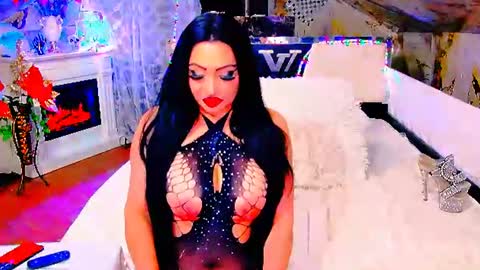 Snapshot of amyrarosera chatting on June 28, 9:32 pm Alimoonyia online show from June 28, 9:32 pm