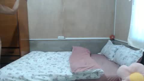 Snapshot of amysweetbabe chatting on June 7, 9:51 pm amysweetbabe online show from June 7, 9:51 pm