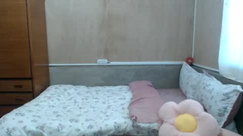 Snapshot of amysweetbabe chatting on June 25, 5:12 am amysweetbabe online show from June 25, 5:12 am