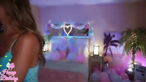  AmyValentine  online show from July 10, 5:56 am