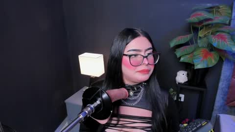 amywhitte_ online show from April 3, 3:48 am