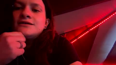 an_e333 online show from February 3, 6:35 pm