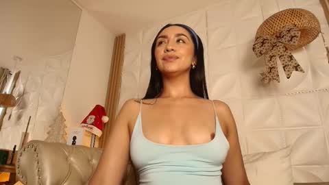   online show from December 19, 8:38 pm