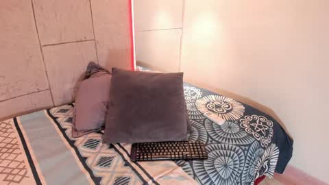 Anna online show from March 18, 12:08 pm