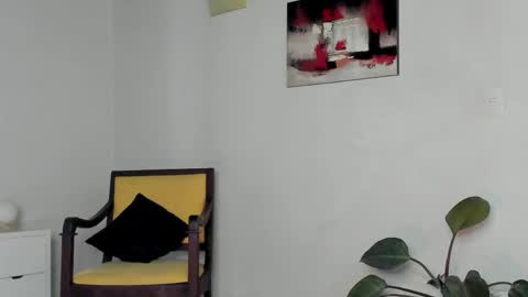 Ana Henao or Annie... Follow me ahenaocb Insta  X online show from March 1, 3:25 pm