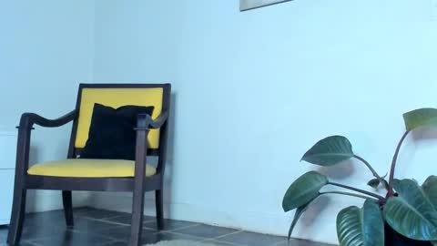 Ana Henao or Annie... Follow me ahenaocb Insta  X online show from March 15, 12:00 pm