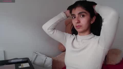 Anahi Browns online show from June 1, 6:09 pm