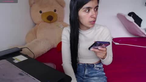 Anahi Browns online show from July 17, 6:46 pm