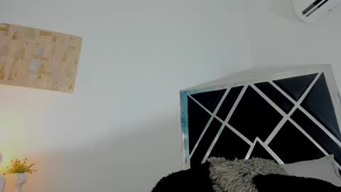 Anah online show from March 3, 12:48 pm