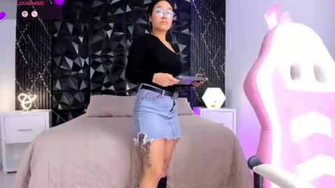 Snapshot of anaiaclarck chatting on July 20, 3:21 am Im Sara online show from July 20, 3:21 am