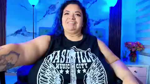 Snapshot of anamariiarios chatting on June 18, 7:51 pm Ana Maria online show from June 18, 7:51 pm