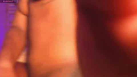 anamonroee online show from April 14, 9:10 pm