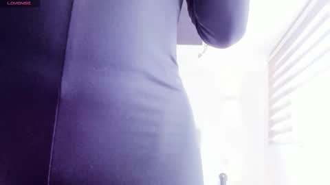 ana online show from March 8, 6:47 pm