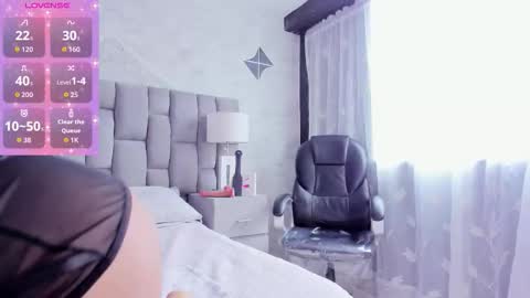 ana online show from September 13, 5:46 pm