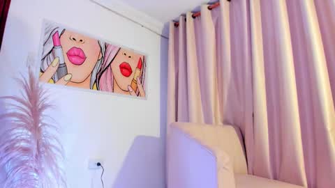 Ana online show from February 14, 7:43 pm