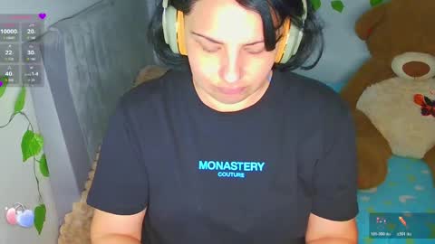 Ana online show from April 1, 1:34 pm