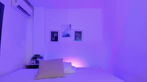 Ana online show from April 5, 7:33 pm