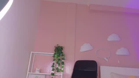 Snapshot of anavicc__ chatting on July 17, 9:27 am Kendra online show from July 17, 9:27 am