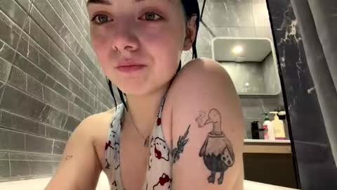 AnmiXHot online show from April 12, 12:10 pm