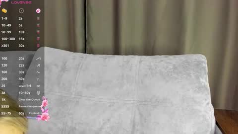 Snapshot of and1sa chatting on October 21, 8:42 pm Andisa online show from October 21, 8:42 pm