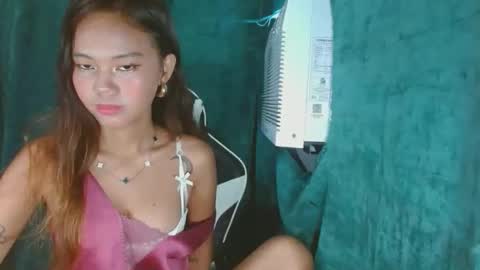 andiaprecious_ online show from April 27, 6:55 am