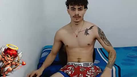 andr_093 online show from June 9, 5:41 am