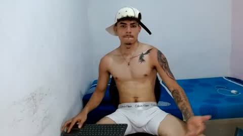andr_093 online show from June 15, 12:40 pm