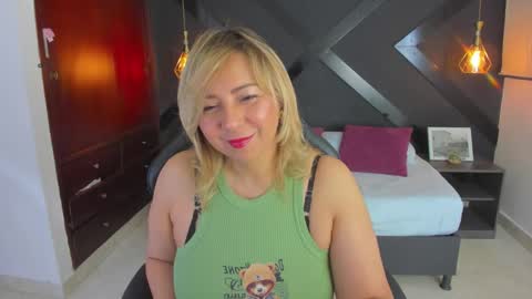 A N D R E online show from September 21, 3:52 am