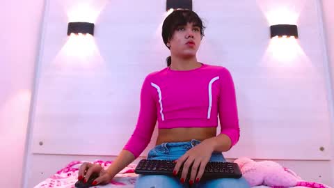 Andres Gil online show from November 11, 12:05 pm