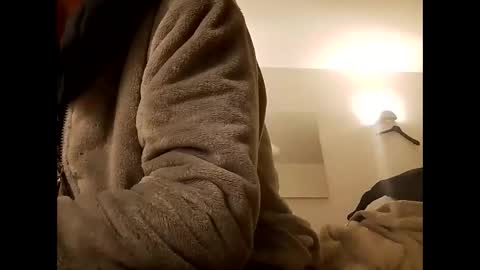 andreai1988 online show from March 29, 4:56 am