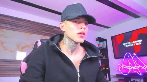 andrees_s online show from October 24, 11:23 pm