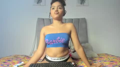 andreina_evans online show from March 20, 4:39 am