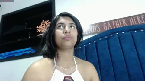 Andreina  online show from December 13, 8:15 pm