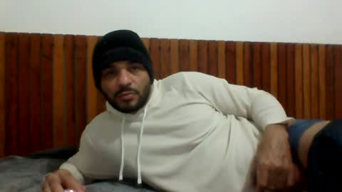 andreloko123 online show from June 17, 1:08 am