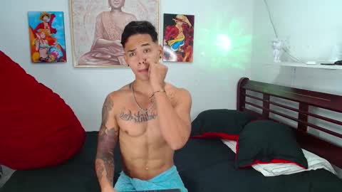 andres_santos777 online show from December 22, 5:34 am