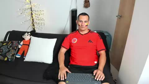 Andreslush04 online show from July 4, 4:18 am