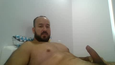andressx06 online show from May 8, 6:46 pm
